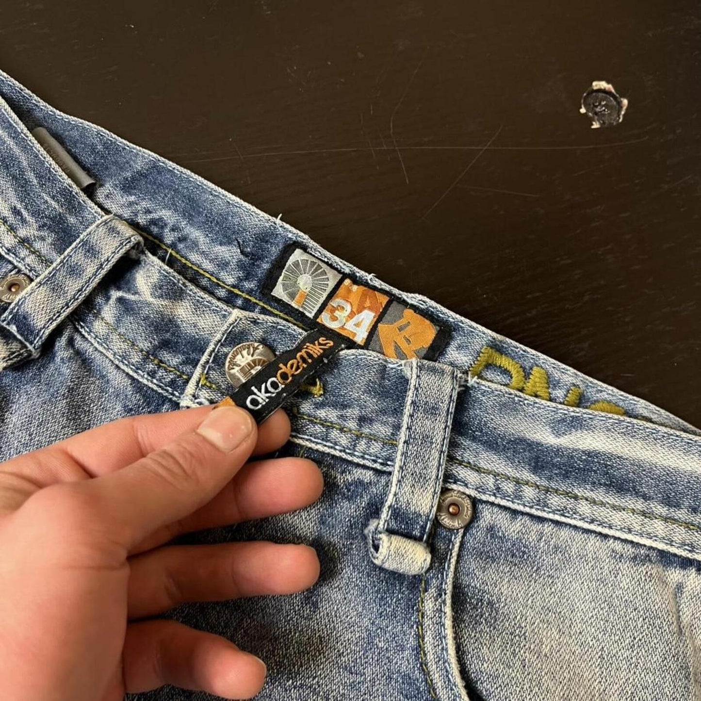 Akademiks Embroidered Jeans - W34
