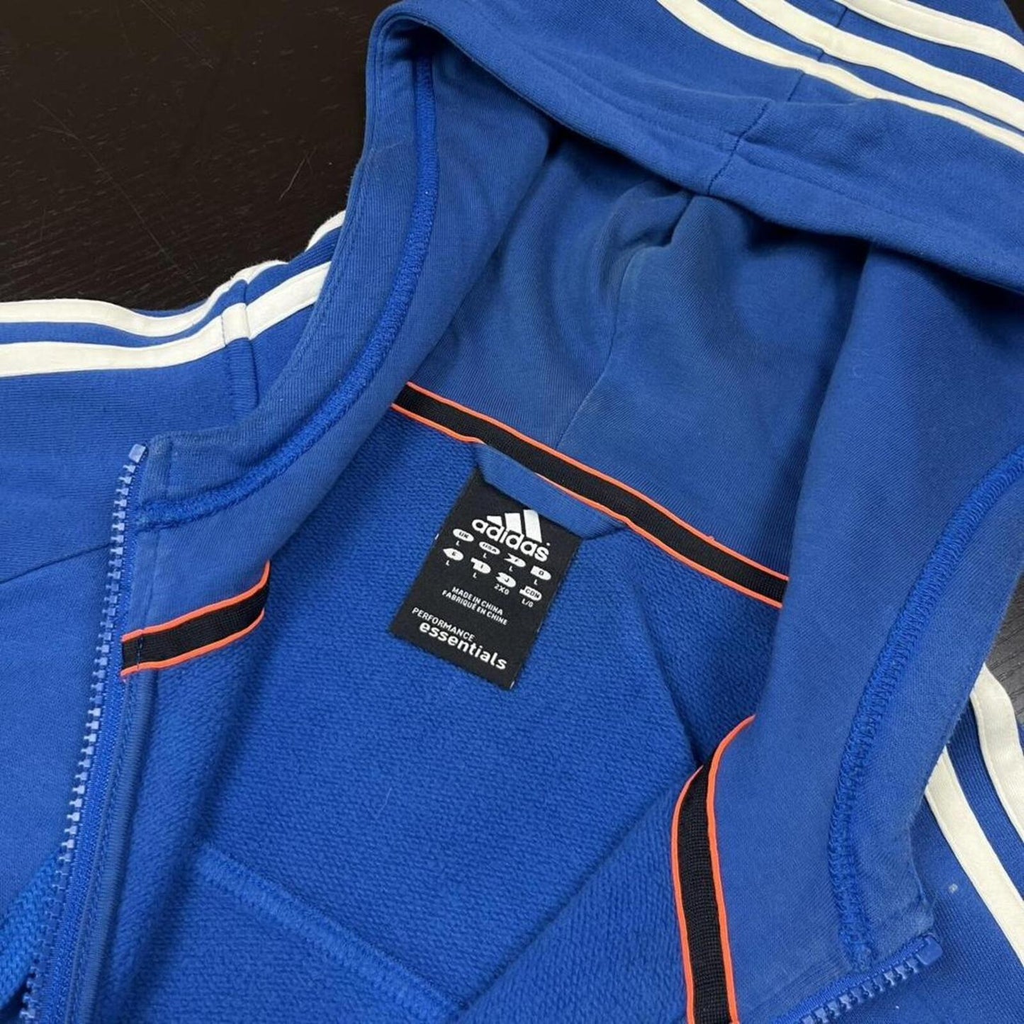 Adidas Essentials Hoodie - L