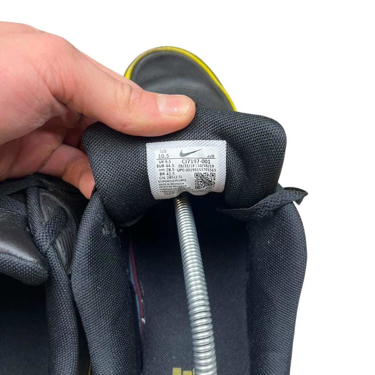 Nike Air Max 90 Undefeated Yellow Black