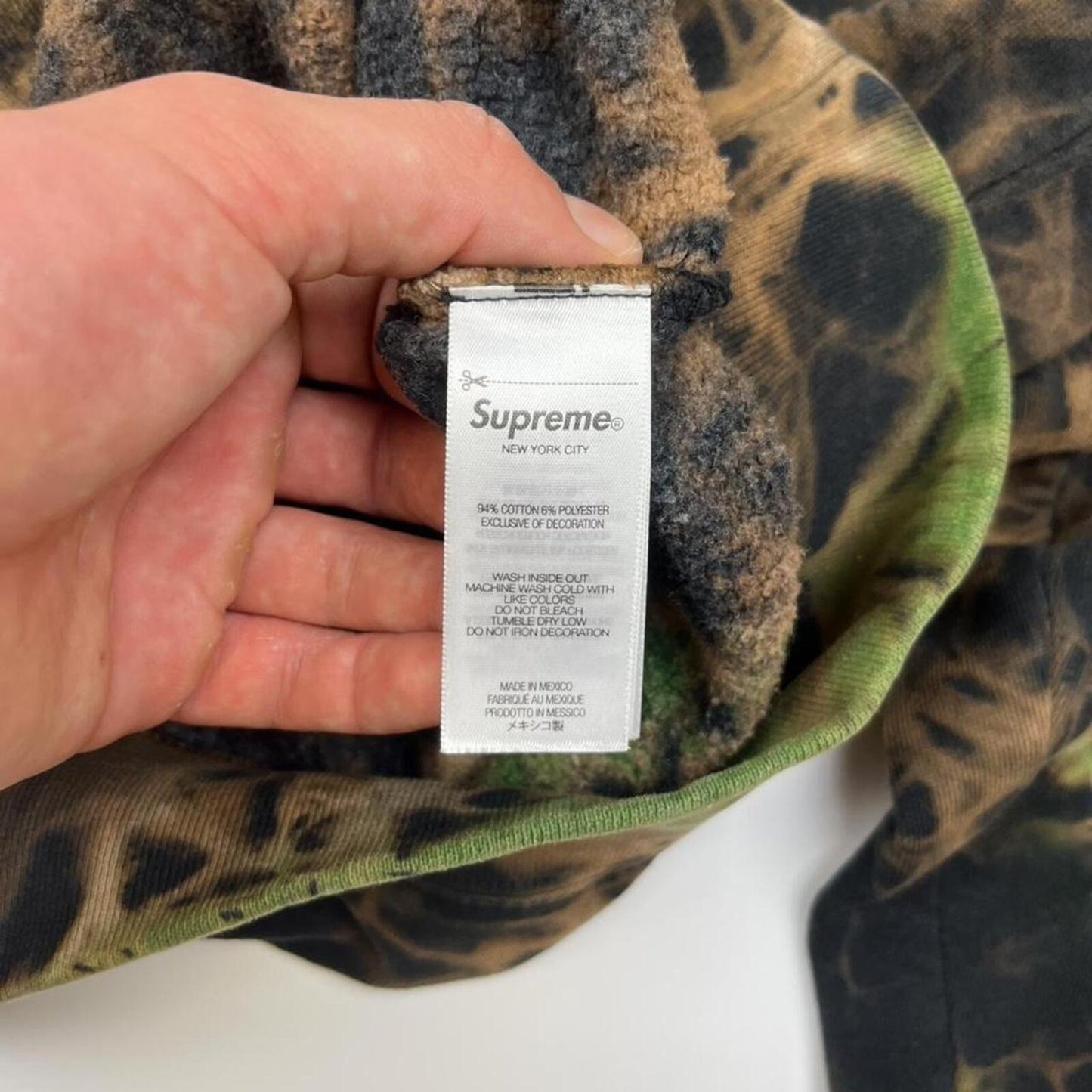 Supreme Tie Die Sweatshirt - M