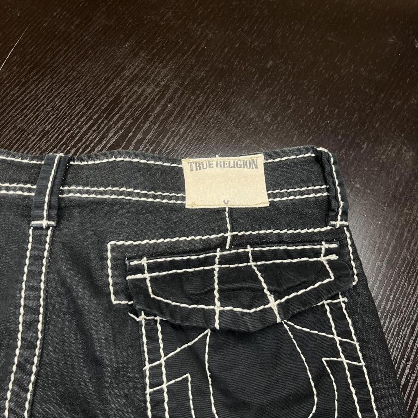 True Religion Big Stitch Jorts - W32
