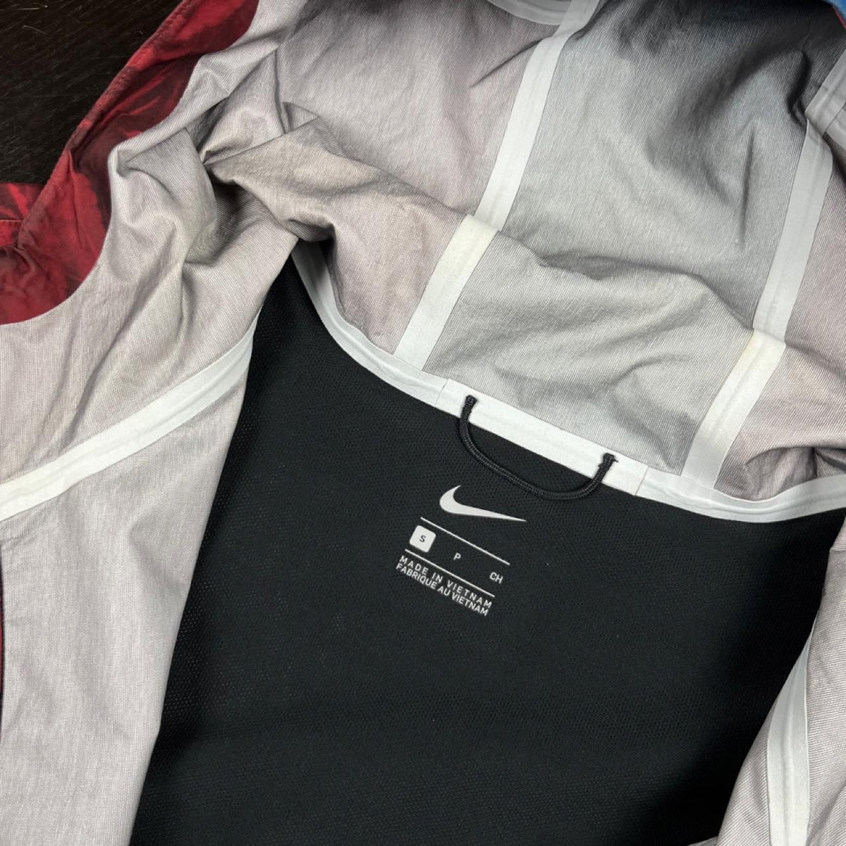 Nike x Undercover Gyakusou Windbreaker - S