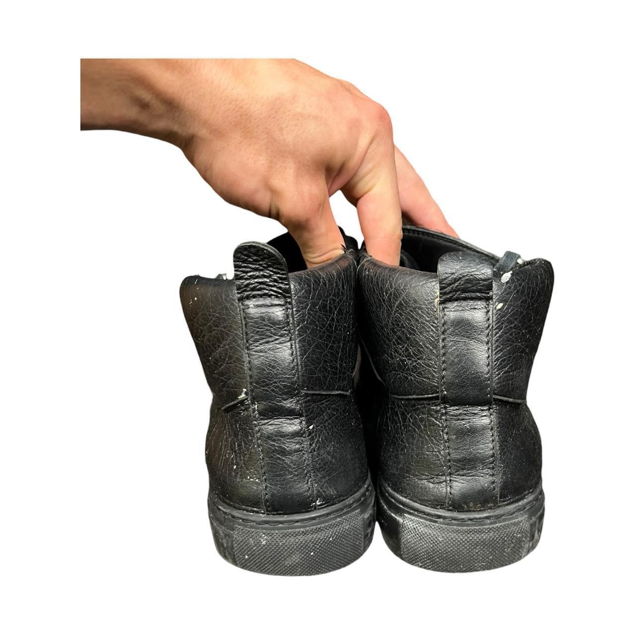 Balenciaga Arena - UK 10