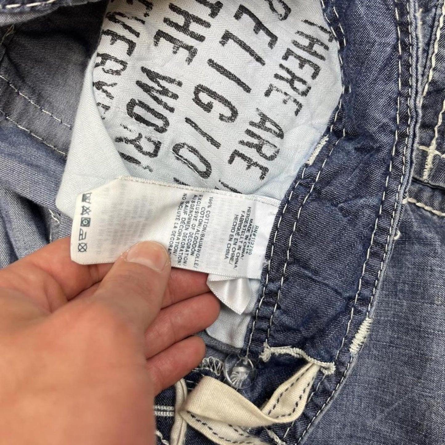 True Religion Shorts - W34